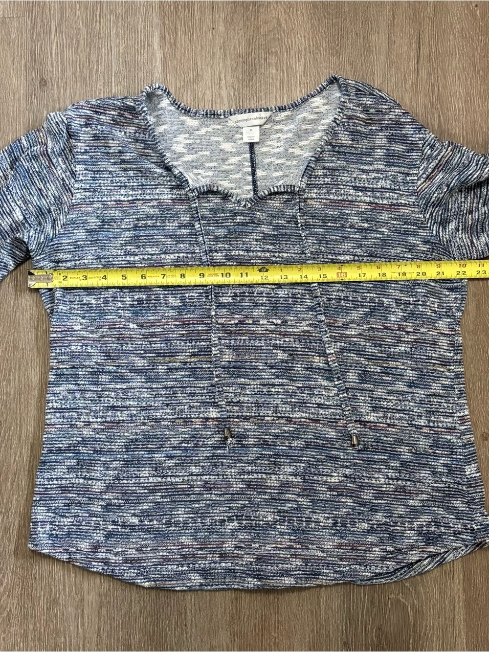 Christopher & Banks Blue/White
Striped Knit Lightweight V-Neck Top
Womens XL
